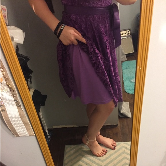 Purple lace dress-large - Picture 4 of 8